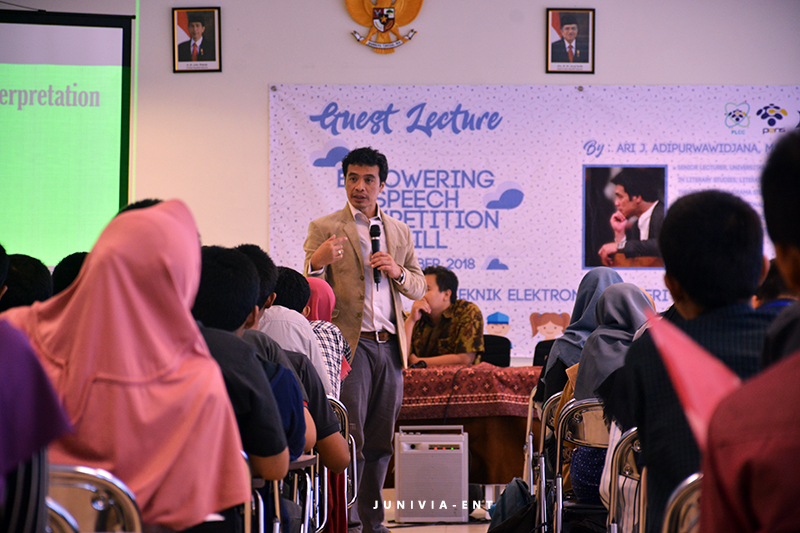 Kembali Gelar Guest Lecture and Coaching Clinic, PLCC Fokus Kembangkan Skill Bepidato