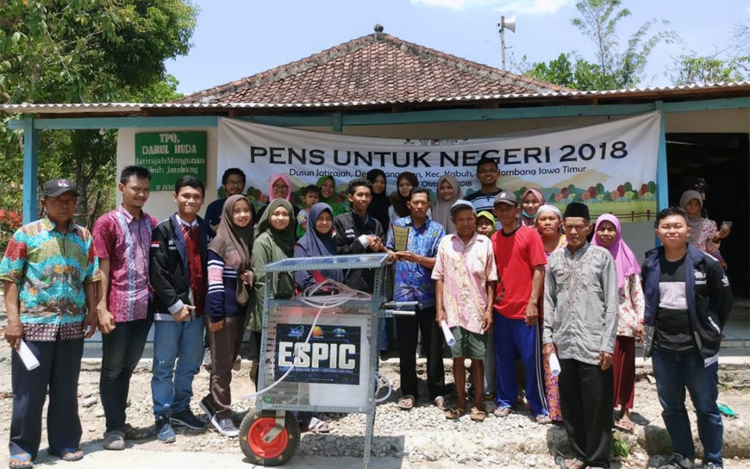 PENS Untuk Negeri : Serahkan Alat Inovasi ESPIC Untuk Membantu Para Petani di Dusun Jatirajah