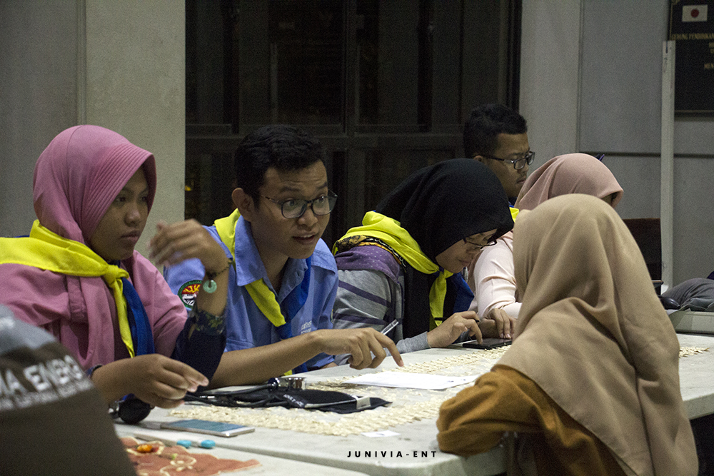 Tingginya Antusiasme Mahasiswa PENS pada Kegiatan Medical Check Up