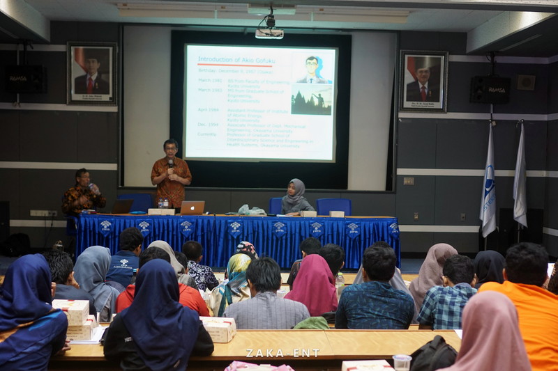 Beri Wawasan Mengenai Ide Riset, PENS Hadirkan Dua Profesor dari Okayama University