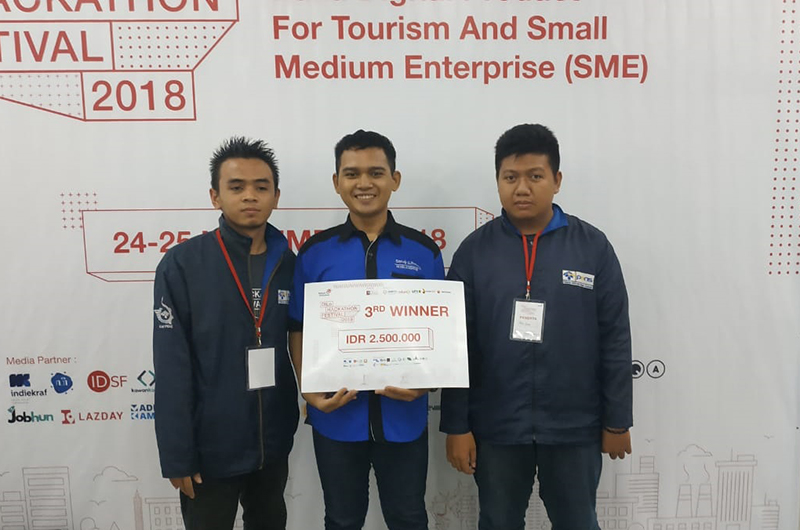 Semanggi-DEV Berhasil Bawa Pulang Juara Ketiga DILo Hackathon Festival 2018