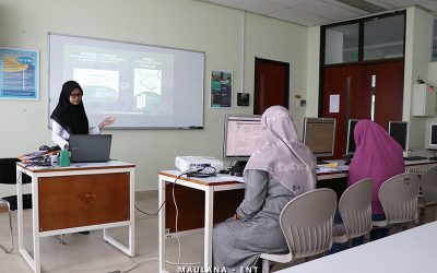 Paparkan Pengalaman Kerja Praktik Mahasiswa Melalui Seminar KP
