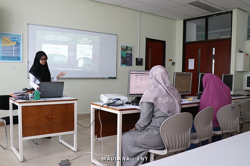 Paparkan Pengalaman Kerja Praktik Mahasiswa Melalui Seminar KP