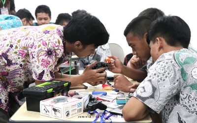 Kenalkan Robotik kepada Masyarakat, Hima Elka Gelar Workshop Robot dan IoT