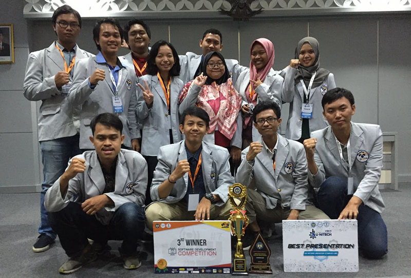 Mahasiswa PENS Kembali Bawa Pulang Juara dalam Serangkaian UNY Fest#7