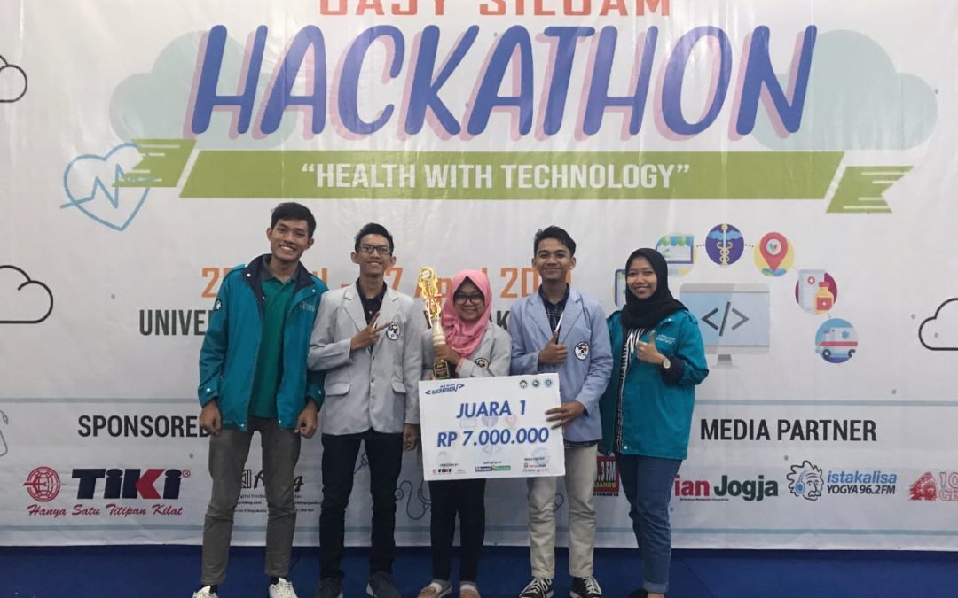 Ciptakan Perangkat Inovasi, Mahasiswa Prodi Teknik Komputer PENS Raih Juara Pertama pada UAJY Siloam Hackathon