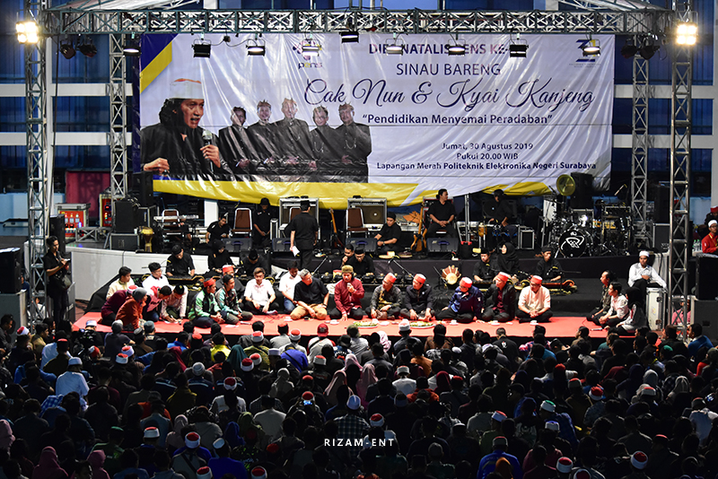 Puncak Acara Dies Natalis ke-31, PENS Ajak Ribuan Penonton Sinau Bareng Cak Nun dan Kyai Kanjeng