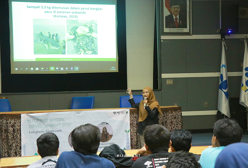 Gelar Student Social Development 2019 Sebagai Upaya Penanggulangan Sampah Plastik