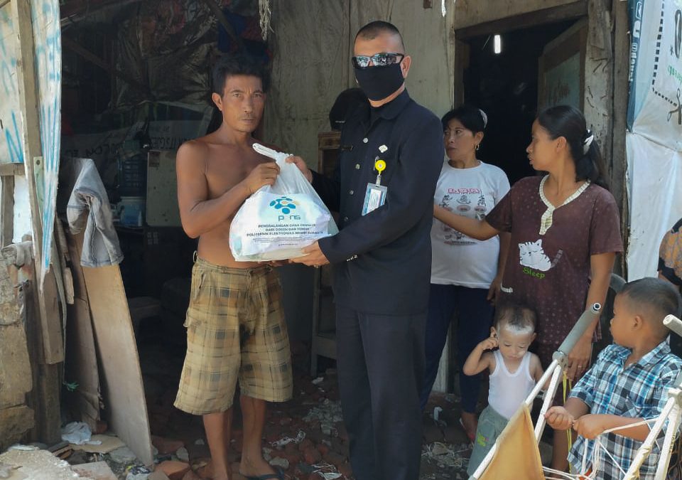 Bilik Sterilisasi hingga Bagikan Sembako, Upaya PENS Cegah Sebaran COVID-19