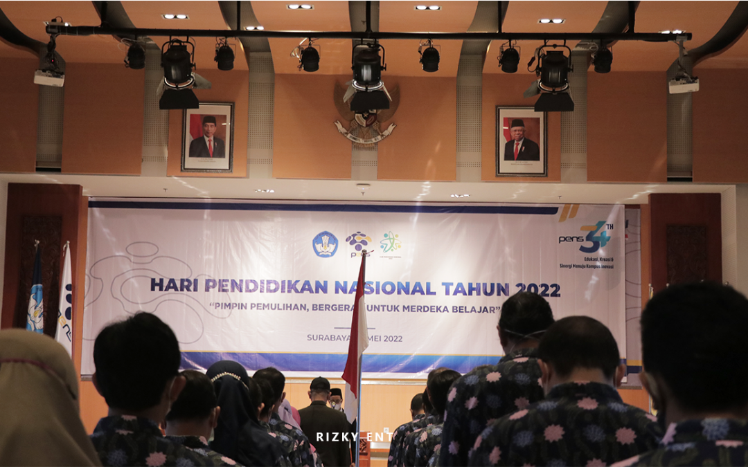 Terapkan Protokol Kesehatan yang Ketat, PENS Gelar Upacara Peringatan Hari Pendidikan Nasional