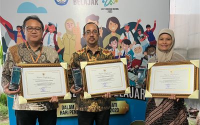 Sukses Terapkan MBKM, PENS Raih Tiga Penghargaan Anugerah Merdeka Belajar Kemendikbudristek 2023