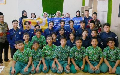 Sebagai Bentuk Pengabdian Masyarakat, Prodi TRM Helat Workshop Animasi 2D untuk Sekolah Progresif Bumi Sholawat