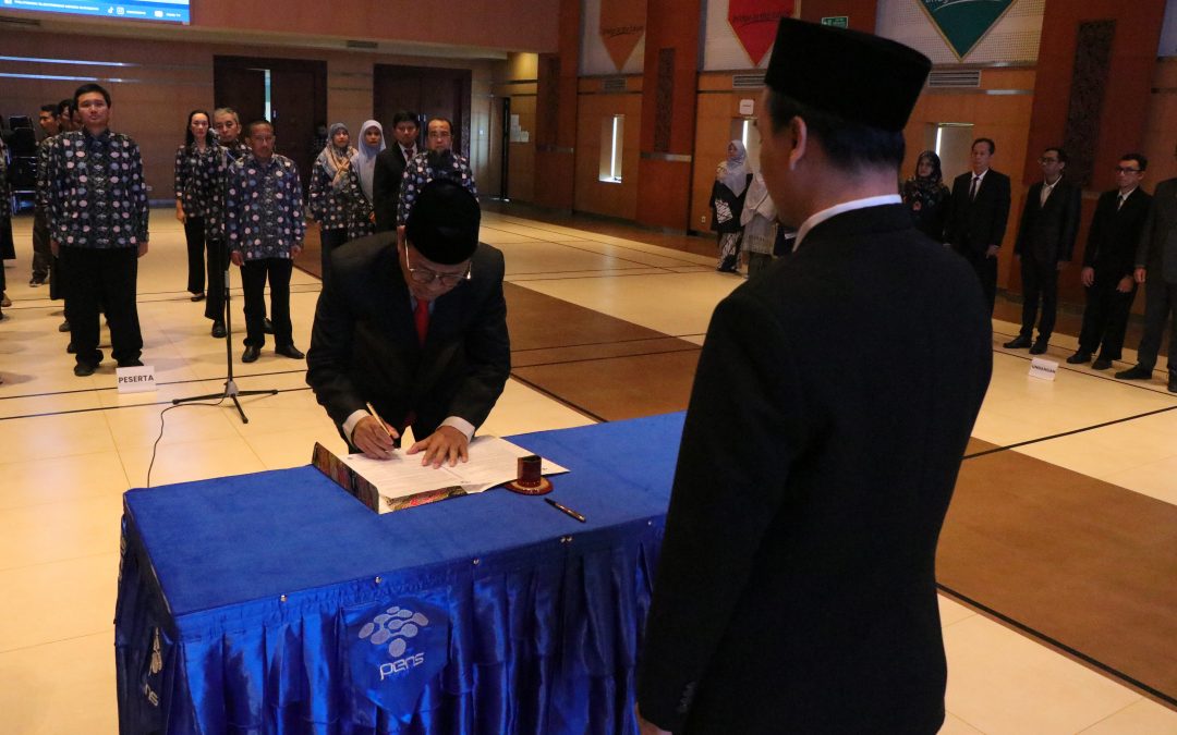 Direktur PENS Lantik Dr. Ir. Firman Arifin, S.T., M.T. sebagai Wakil Direktur Bidang Kerja sama, Hubungan Masyarakat dan Sistem Informasi