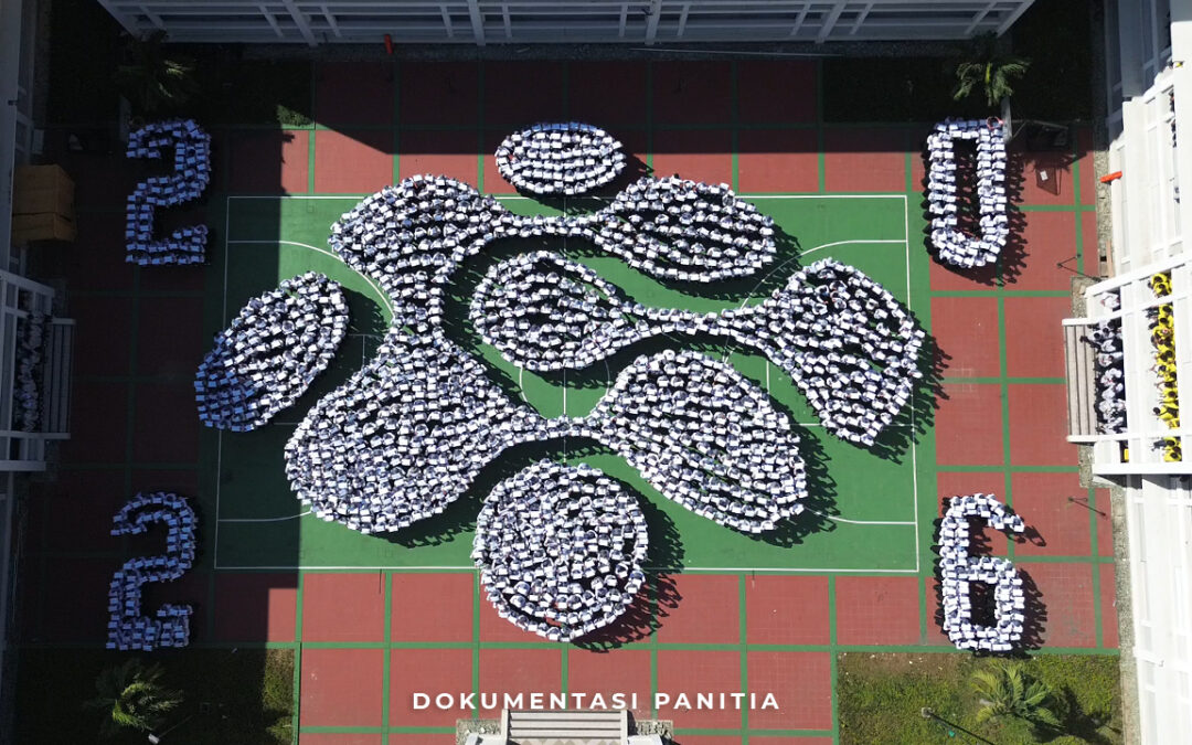 Semarakkan Pengukuhan Mahasiswa Baru 2026, Kolaborasi 2.270 Mahasiswa dalam Papermob